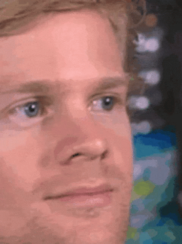Ảnh Blinking Guy meme chớp mắt hoang mang dành cho dân mạng thích cà khịa Ảnh Blinking Guy meme chớp mắt hoang mang dành cho dân mạng thích cà khịa