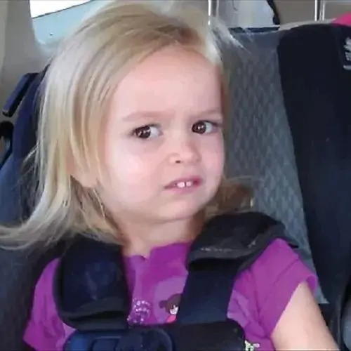 Ảnh Side-eye Chloe Meme hài hước để dùng khi thấy điều gì đó rất đáng nghi