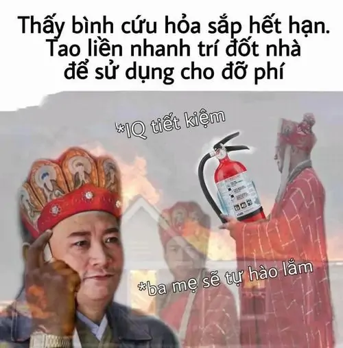 12 Hình chế hài ông già mặc đồ cổ cầm bình chữa cháy, dòng chữ hết hạn biến món an toàn thành kế làm giàu