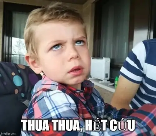 5 Cậu bé áo sọc ngồi trong xe trợn mắt nhìn lệch, dòng thua thua hết cứu hợp cảnh bị bắt làm chuyện không thích