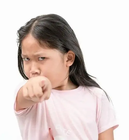 53 Dòng chữ ngắn nằm cạnh bàn tay chỉ thẳng, độ tương phản sáng tối làm cú cà khịa nhẹ trở nên dễ hiểu hơn.