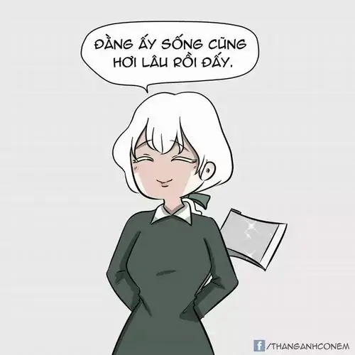 32 Ảnh hài cầm vũ khí đặt chú chó mặc áo ngủ giữa phòng khách, mắt lim dim cầm dao nhựa, tạo sự bất ngờ khi bị đánh thức
