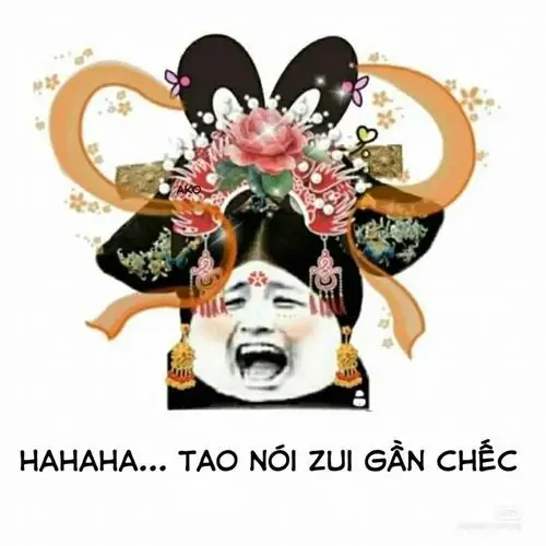 45 Người sáng tạo nội dung dùng công cụ chỉnh sửa ảnh, bàn tay đặt chuột như sắp tung câu nói viral mới